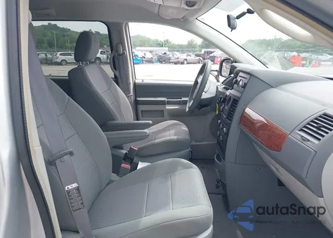 2008 Chrysler Town & Country Lx из США, поврежденный, VIN 2A8HR44H38R603695